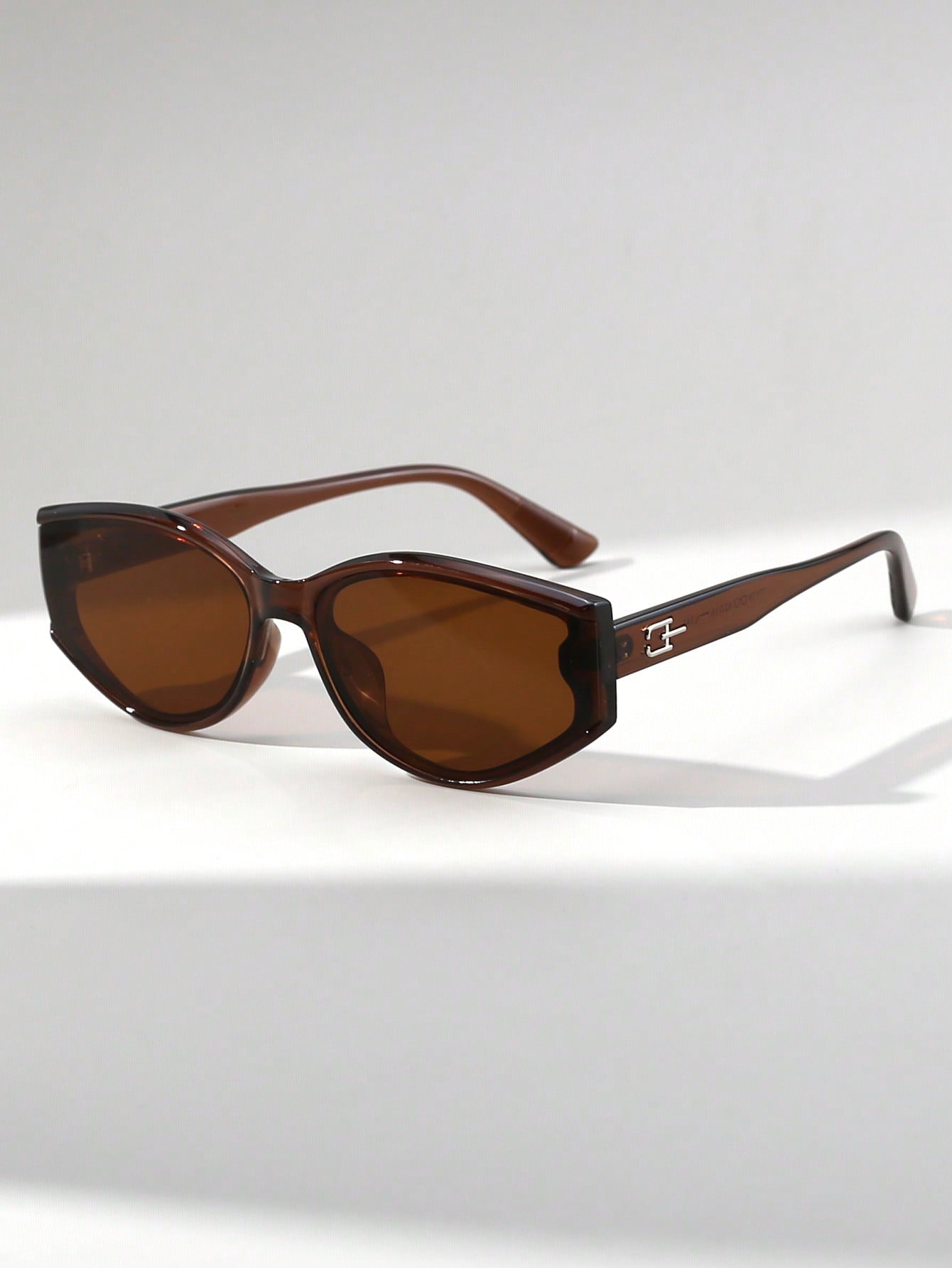 Street Fashion Vintage - 1 Pair Women Vintage Cat-Eye Fashionable